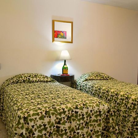 Hotel Sta Lucia Celaya  Exterior photo